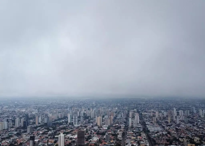 Homem é encontrado morto em casa abandonada e polícia investiga possível relação com frio intenso em MS