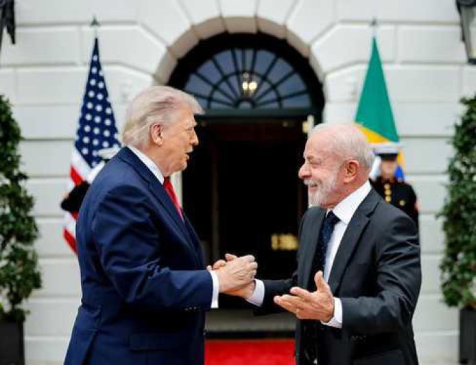 Trump poupa o Brasil: setores estratégicos ficam de fora da tarifa proposta