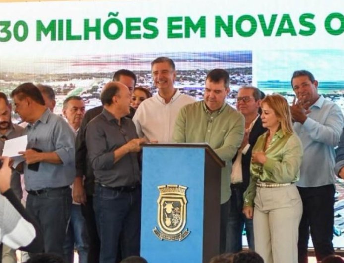 Governador celebra 38 anos de Sonora e autoriza obras com apoio do deputado Junior Mochi
