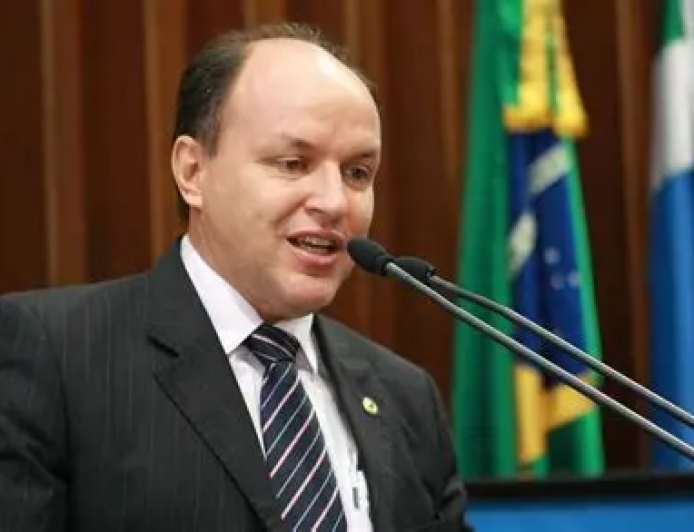 Em noite de homenagem, Junior Mochi entrega Moções a 78 pastores em Campo Grande