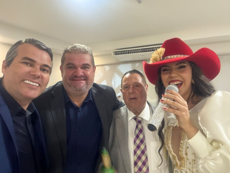 Colunista Dimas Braga, Pré Candidato a Senador Fernando Moraes, Assessor do Deputado Estadual Junior Mochi e a cantora Eloah.